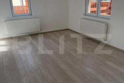 Casă cu 3 camere cu Teren 400 Mp în Central - 10