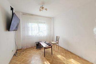 Apartament cu 3 camere semidecomandat în Micro 40 - 5