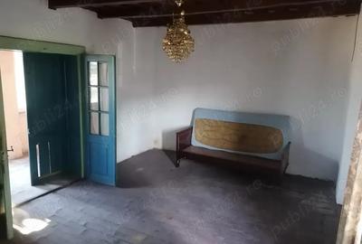 Casa cu teren de vanzare - sat PE?TEANA - 1