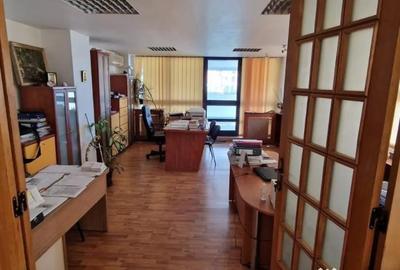 Spațiu comercial, de 384 mp, în Mihai Bravu - 18