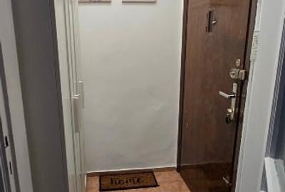 Apartament cu 3 camere semidecomandat în Cotroceni