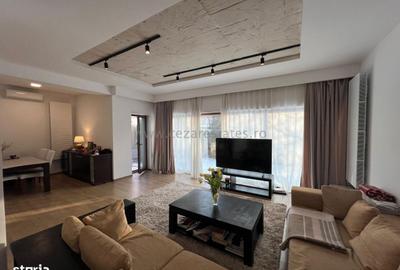 Casă cu 4 camere cu Canalizare în Central