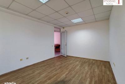 Spațiu comercial, de 40 mp, în Plopilor - 2