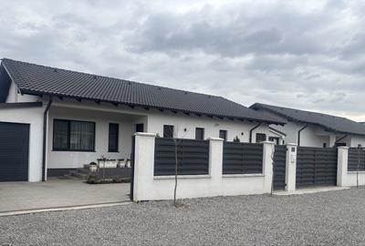 Casă cu 4 camere decomandat în Livezeni - 8