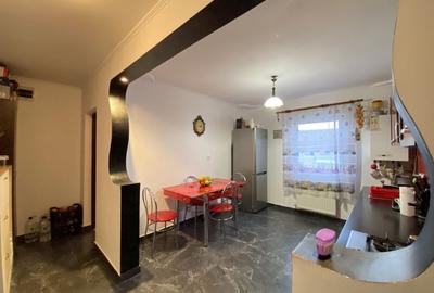 Apartament 3 Camere, 63mp, Balcon, Zona Girocului, Judetean, Comision 0 - 5