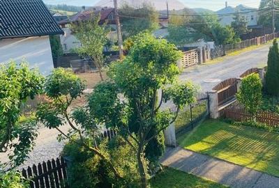 Casă individuală cu 9 camere cu Canalizare în Central - 1