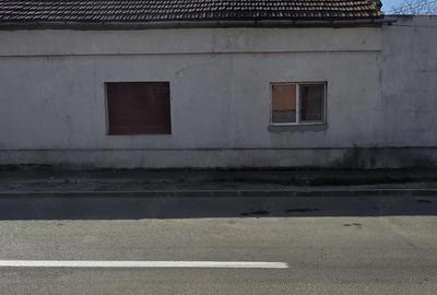 Casă cu 3 camere cu Teren 89 Mp în Drăgășani - 2