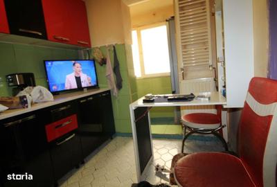 Apartament cu 3 camere decomandat în Central - 3