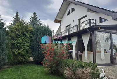 Casă cu 7 camere cu Teren 2000 Mp în Șcheia - 15