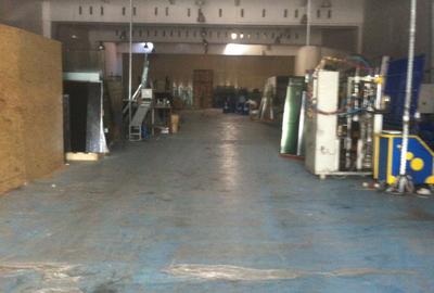 Spațiu industrial, de 1,500 mp, în Zona Industrială - 15