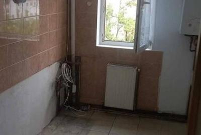 Apartament 2 camere,decomandat - zona Grivitei - 3
