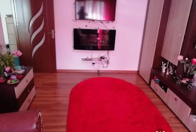Apartament cu 3 camere decomandat în Tomești - 2