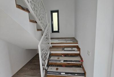 Casă cu 4 camere cu Teren 390 Mp în Ștefănești - 17