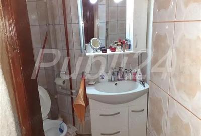 De vanzare Apartament 2 camere Universitate sect 1 - 4