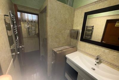 Spațiu comercial, de 212 mp, în Central - 3