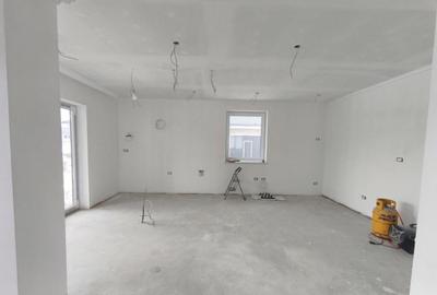 Casa semifinisata 195mp+2000mp teren, zona Volovat, Radauti Casa semifinisata 195mp+2000mp teren, zona Volovat, Radauti - 8