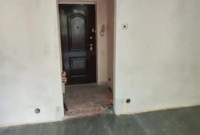 Garsoniera de vanzare in zona Titan Metrou - 5