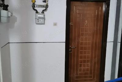 Apartament cu 3 camere semidecomandat în Central - 5