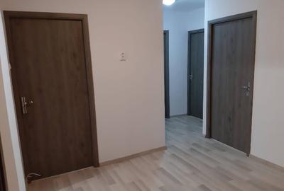 Apartament cu 3 camere decomandat în Central - 8