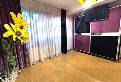 Apartament cu 3 camere de inchiriat in zona Km 5 Apartament cu 3 camere de inchiriat in zona Km 5 - 4