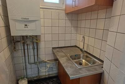 Spațiu comercial, de 15 mp, în Eroii Revoluției - 9