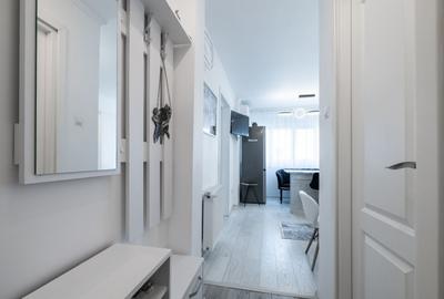 Apartament 2 camere - renovat - mobilat - Etaj 5/10 - 9