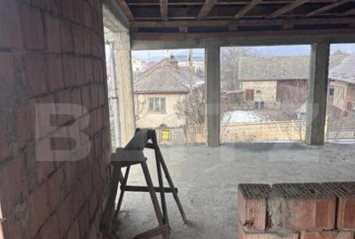 Casa de vanzare la ro?u, Ca?eiu 250 mp utili ?i te - 16