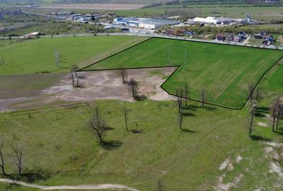 Teren Intravilan - 27.600 mp