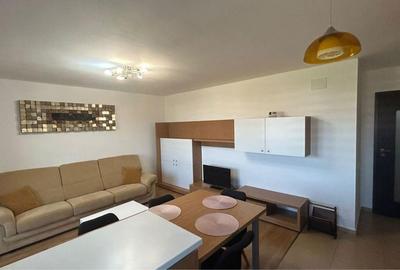 Apartament cu 2 camere decomandat în Tractorul - 5