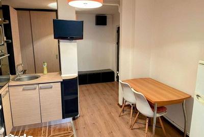 Apartament cu 3 camere decomandat în Central - 6