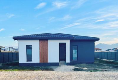 Casa cu 4 camere | Finisaje la alegere | Toate utilitatile | Sânpetru, Brasov - 1