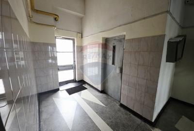 Apartament cu 2 camere de vanzare in zona 1 Mai - 32