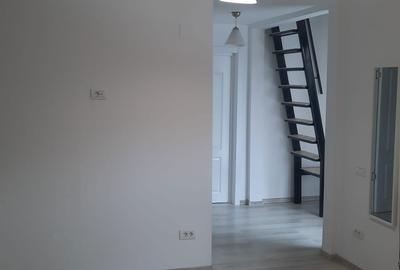 Casă cu 3 camere în Alexandriei - 1