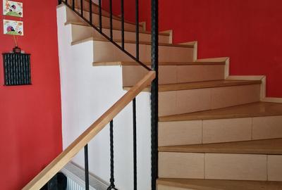 O casa spatioasa  cu 5 camere in Cartier Europa O casa spatioasa  cu 5 camere in Cartier Europa - 9