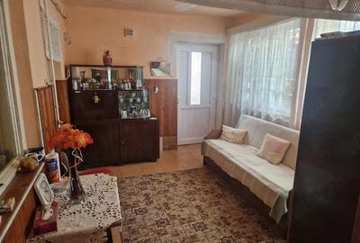 Casă cu 3 camere cu Teren 671 Mp în Central - 8