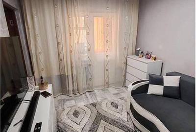 Apartament cu 2 camere decomandat în 7 Noiembrie