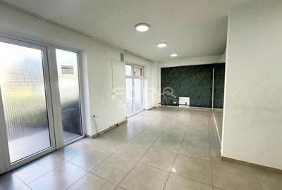 Spațiu comercial, de 55 mp, în Central