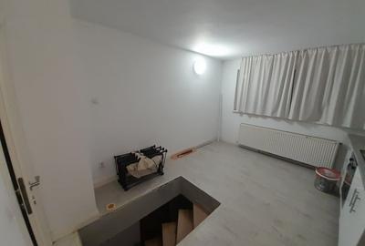 Garsonieră semidecomandată, mobilată în Independenței - 3