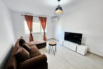 Apartament cu 2 camere decomandat în Faleza Nord