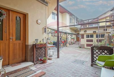 Apartament cu 4 camere semidecomandat, mobilat în Tractorul - 1