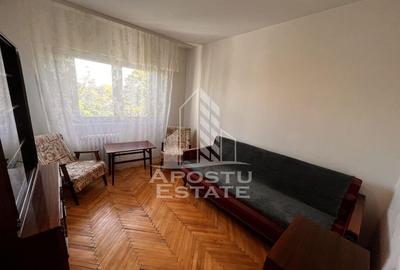 Apartament cu 3 camere, centrala proprie, zona Soarelui - 3