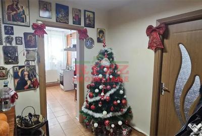 Apartament cu 3 camere decomandat în Central - 9