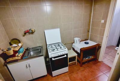 Apartament cu 3 camere semidecomandat, mobilat în Tătărași - 5