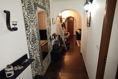 Apartament cu 2 camere decomandat în Central - 2