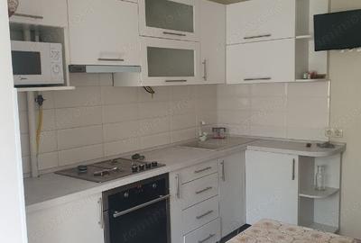 Garsonieră decomandată în Vitan - 3