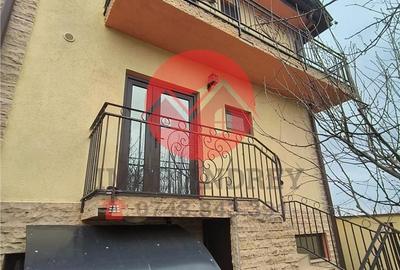 Casă cu 5 camere cu Teren 209 Mp în Central - 2