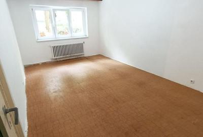 Apartament cu 3 camere decomandat în Zorilor
