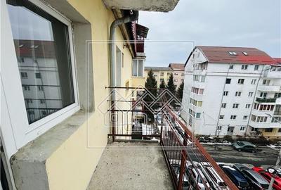 Apartament cu 2 camere decomandat în Valea Aurie - 7