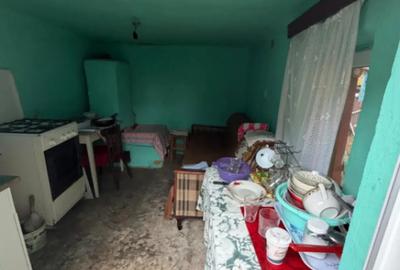 Casă cu 6 camere cu Teren 270 Mp în Central - 1