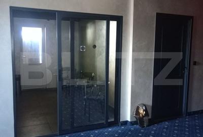 Spațiu comercial, de 260 mp, în Central - 9